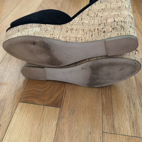 STEVE MADDEN | SUMMER WEDGE SANDALS | BLACK SUEDE | size 10 - Picture 7 of 7